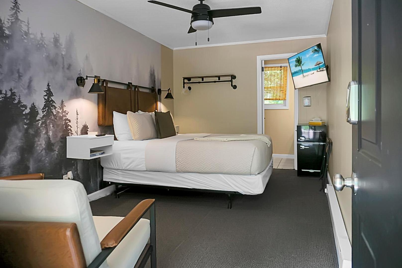 Hickory Falls Inn Chimney Rock Extérieur photo