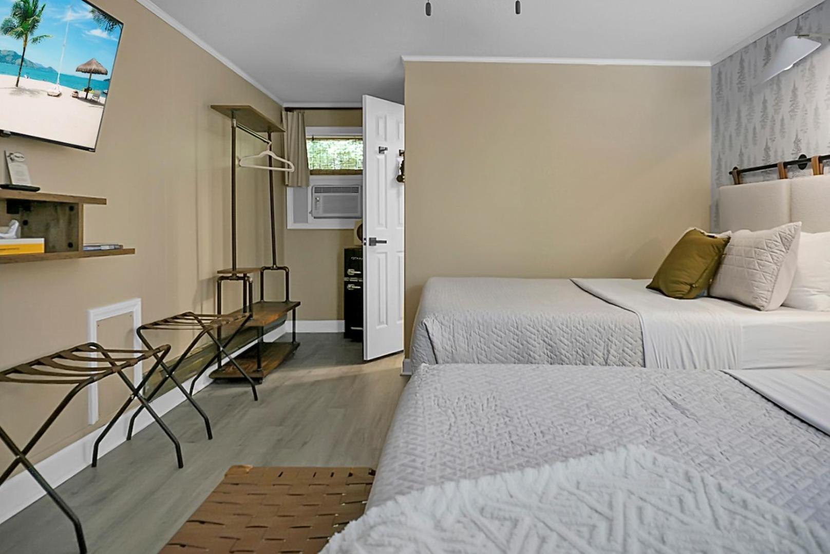 Hickory Falls Inn Chimney Rock Extérieur photo