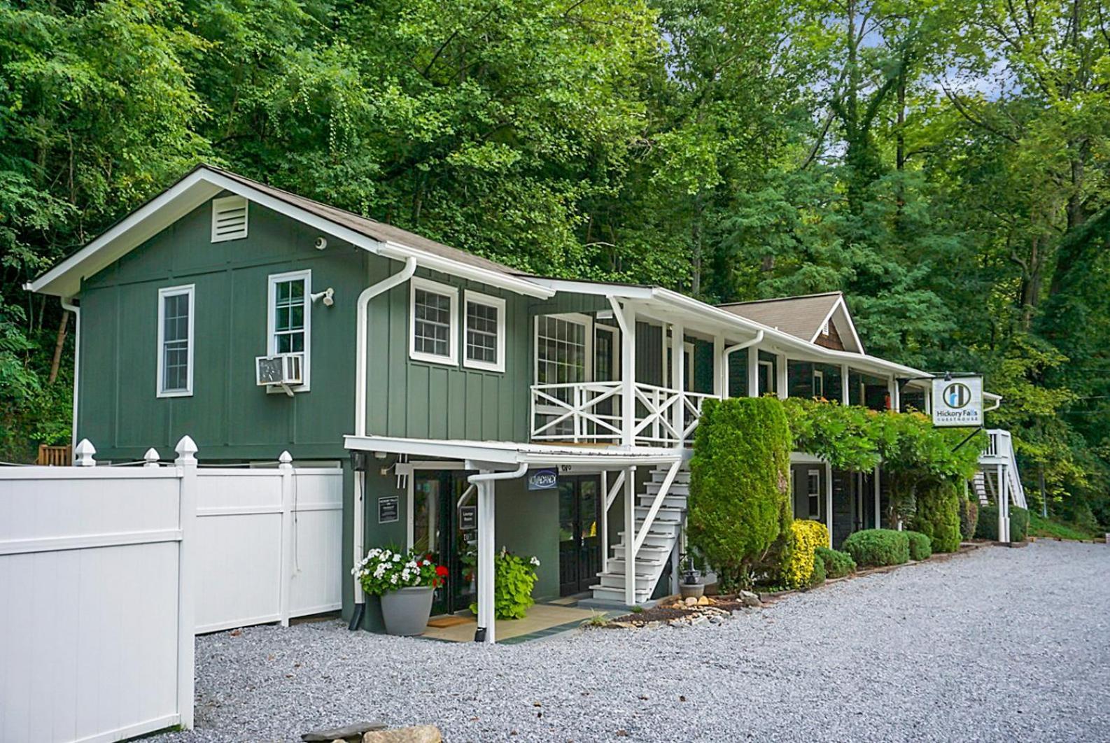 Hickory Falls Inn Chimney Rock Extérieur photo